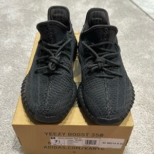 Yeezy 350 V2 Black
